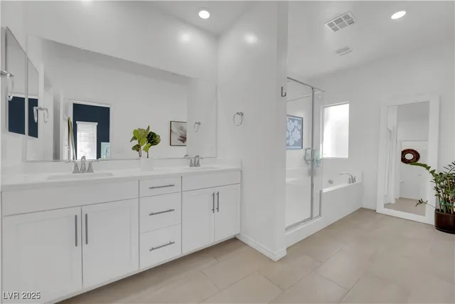 $535,000 | 600 Carriage Hill Drive, Unit 1069, Las Vegas, NV 89138