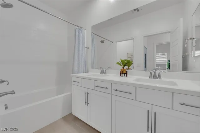 $535,000 | 600 Carriage Hill Drive, Unit 1069, Las Vegas, NV 89138