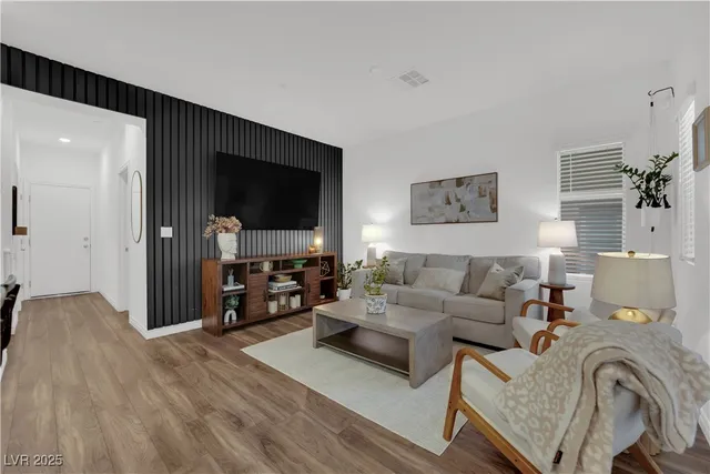 $535,000 | 600 Carriage Hill Drive, Unit 1069, Las Vegas, NV 89138