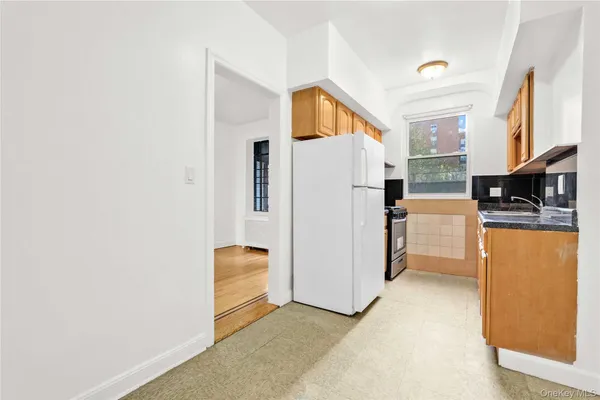 $4,300 | 33-19 143rd Street | Flushing