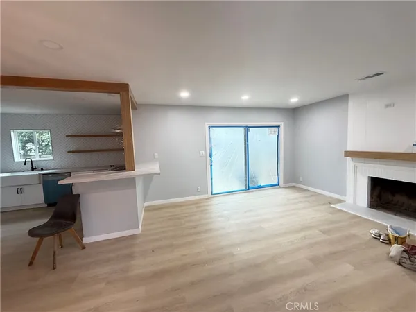 $4,550 | 11707 Atkinson Avenue, Hawthorne, CA 90250