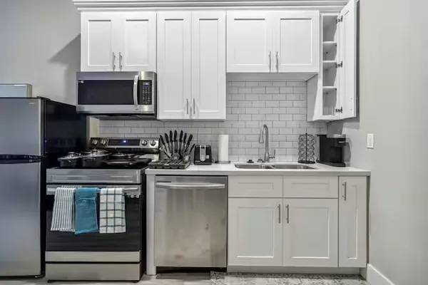 $1,100 | 2502 1/2 Sam Wilson Street, Houston, TX 77020