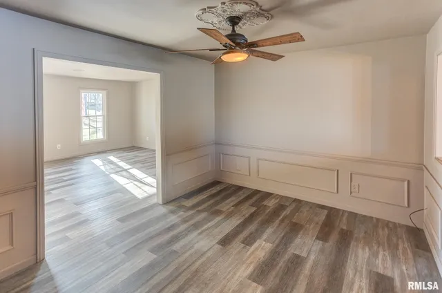 $365,000 | 333 North Lakeview Drive, Salem, IL 62881