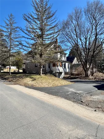 $2,600 | 440 North Main Street, Liberty, NY 12754