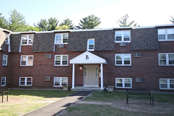 $228,128 | 870 Haverhill Street, Unit 2B, Rowley, MA 01969