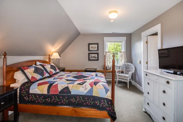 $795,000 | 19 Huntington Place, Rochester, VT 05767