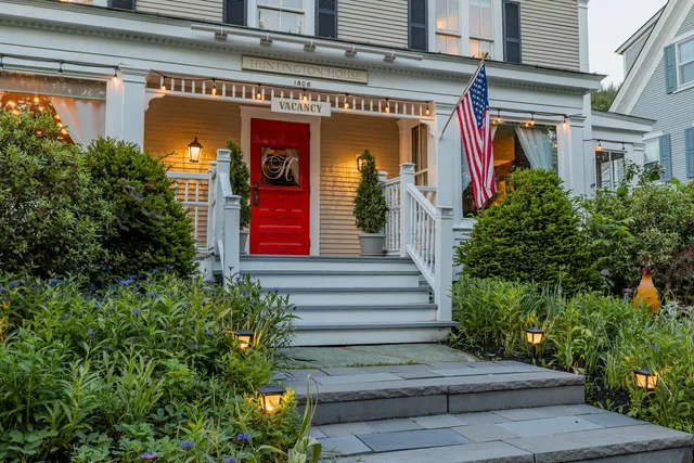 $795,000 | 19 Huntington Place, Rochester, VT 05767