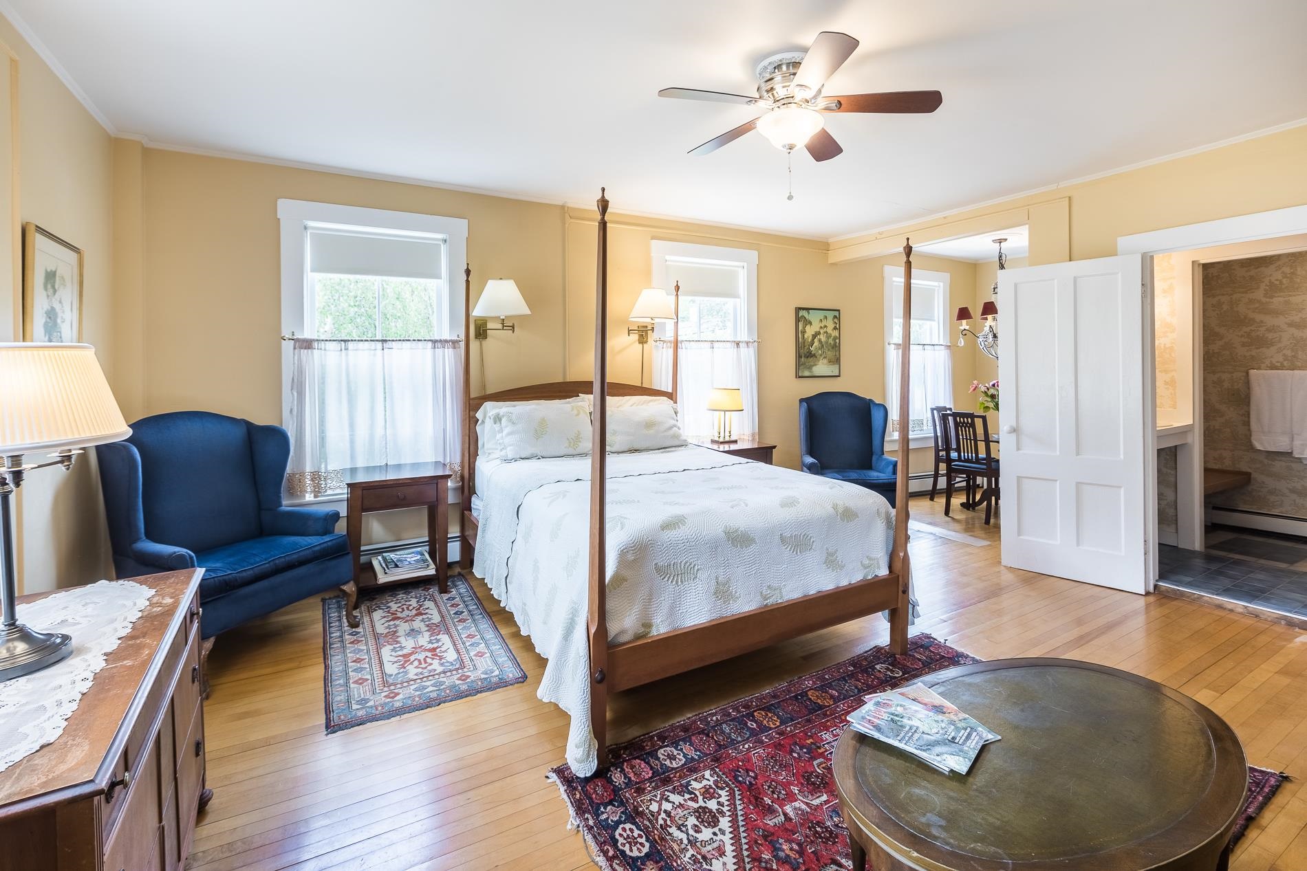 19 Huntington Place Rochester, VT 05767 - Photo 3 of 40