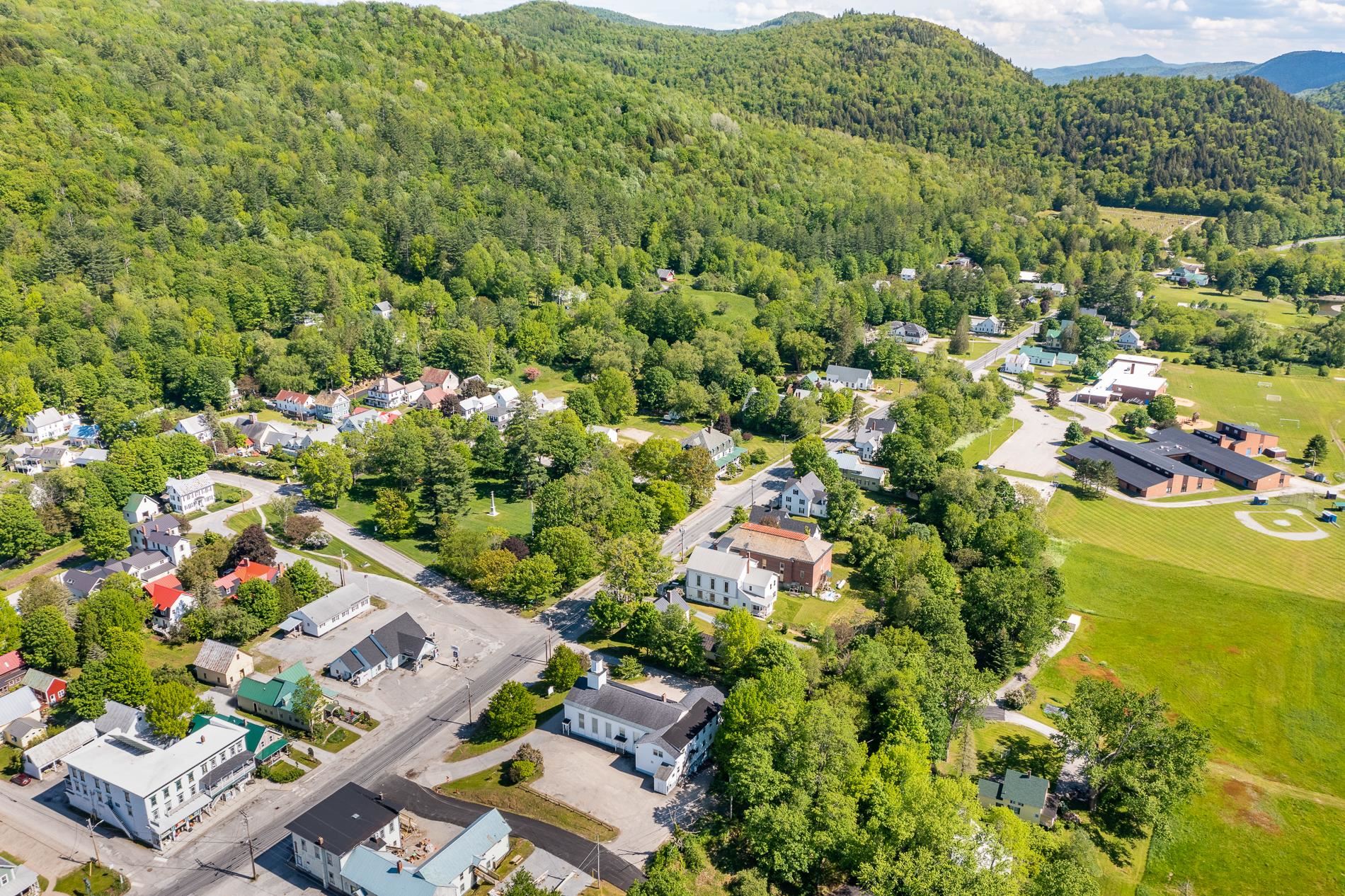 19 Huntington Place Rochester, VT 05767 - Photo 38 of 40