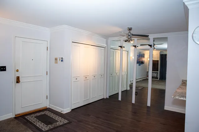 $128,000 | 3965 South 84th Street, Unit 5, Greenfield, WI 53228