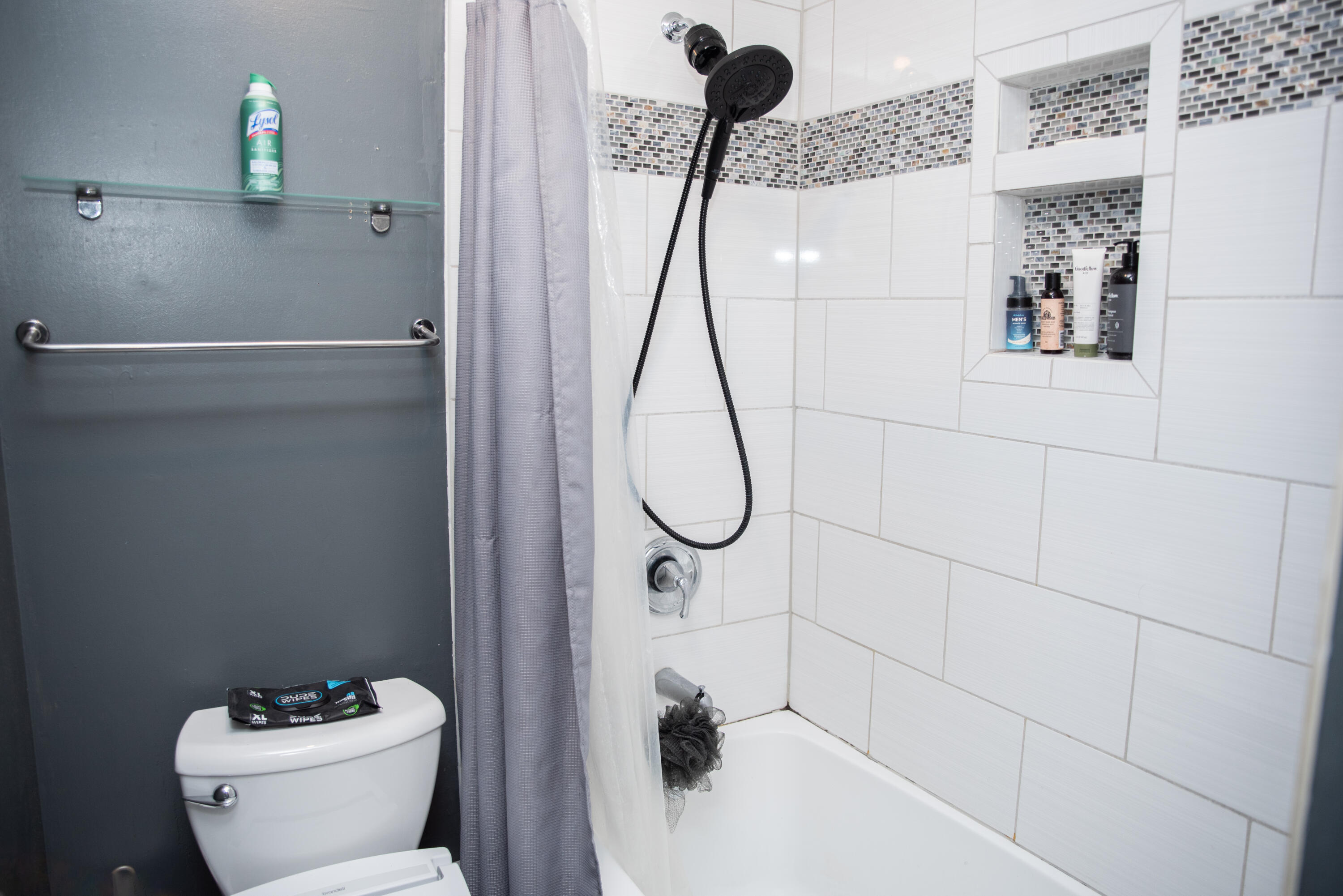 3965 South 84th Street, Unit 5 Greenfield, WI 53228 - Photo 8 of 29 Bathroom