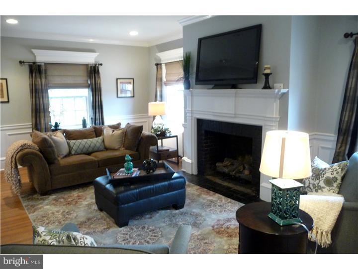 439 Conshohocken State Road Bala Cynwyd, PA 19004 - Photo 2 of 23 Living Room