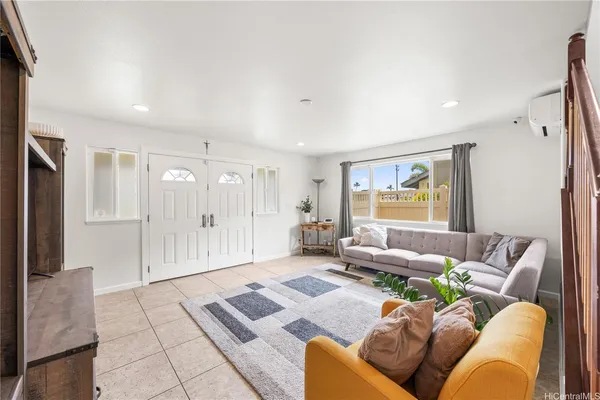 $5,500 | 91-1031 Papaa Street, Kapolei, HI 96707