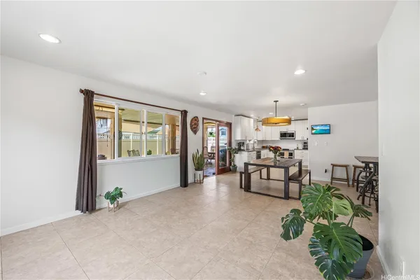 $5,500 | 91-1031 Papaa Street, Kapolei, HI 96707