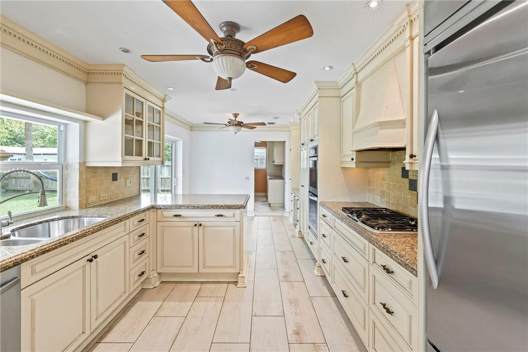 161 Southwest 53rd Avenue Plantation, FL 33317 - Photo 3 of 22 Photo 3