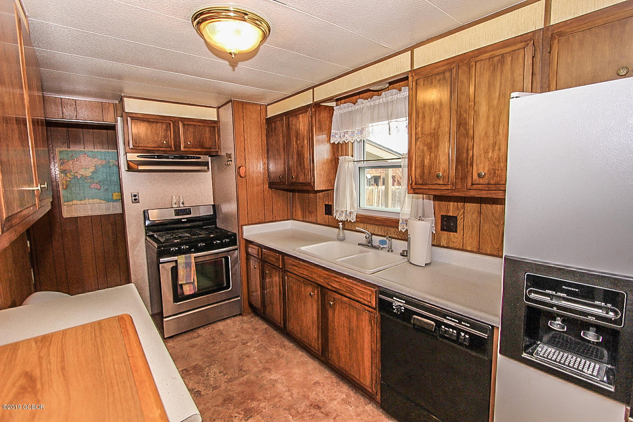 200 Carriage Road Fraser, CO 80442 - Photo 7 of 26 kitchen