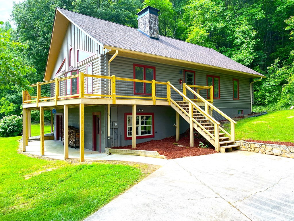 395 Messer Road Murphy, NC 28906 - Photo 3 of 68 Gallery Image 3