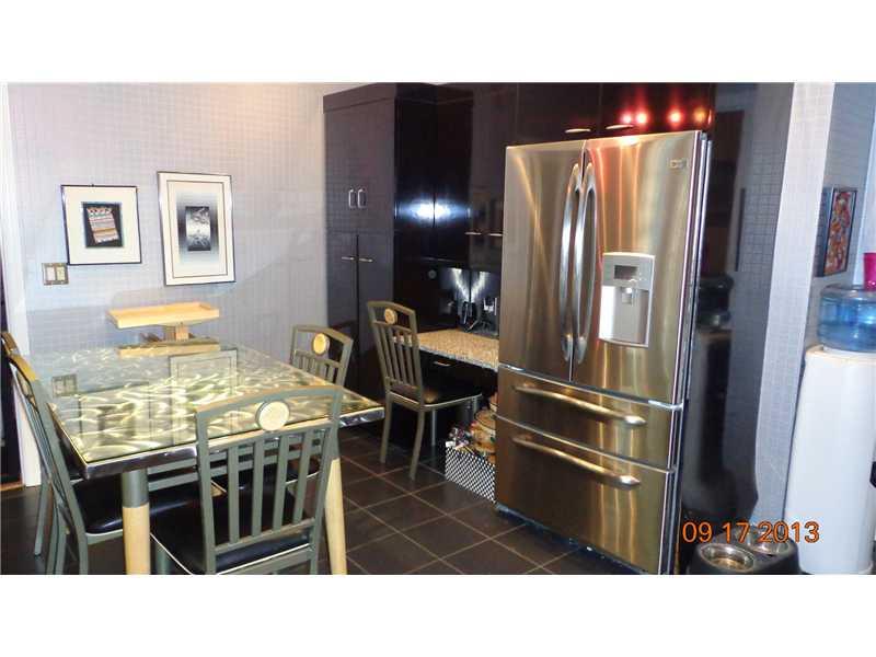 312 Schenley Road Pittsburgh, PA 15217 - Photo 12 of 25 Kitchen. STAINLESS APPLIANCES
