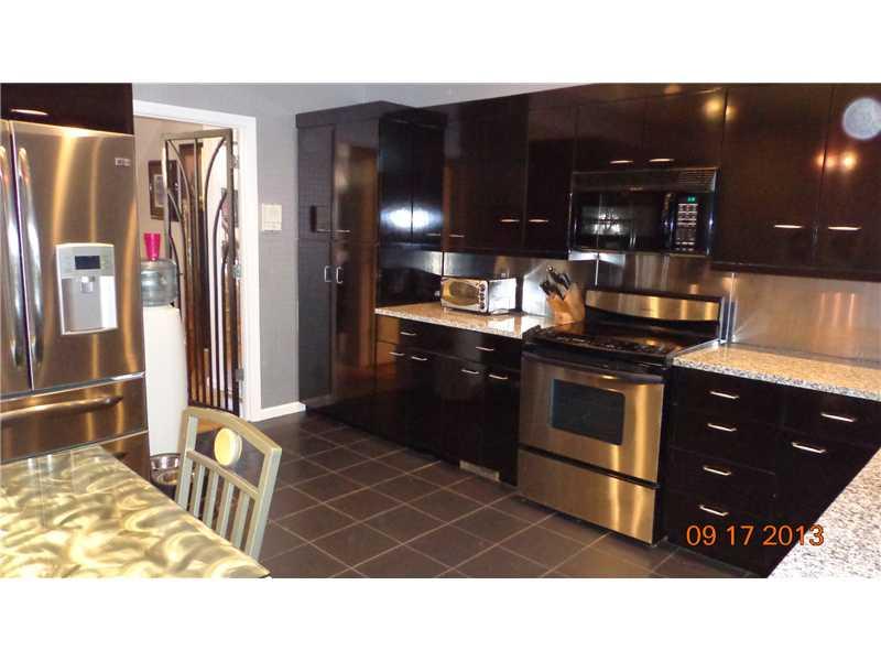 312 Schenley Road Pittsburgh, PA 15217 - Photo 13 of 25 Kitchen. GRANITE COUNTERTOPS
