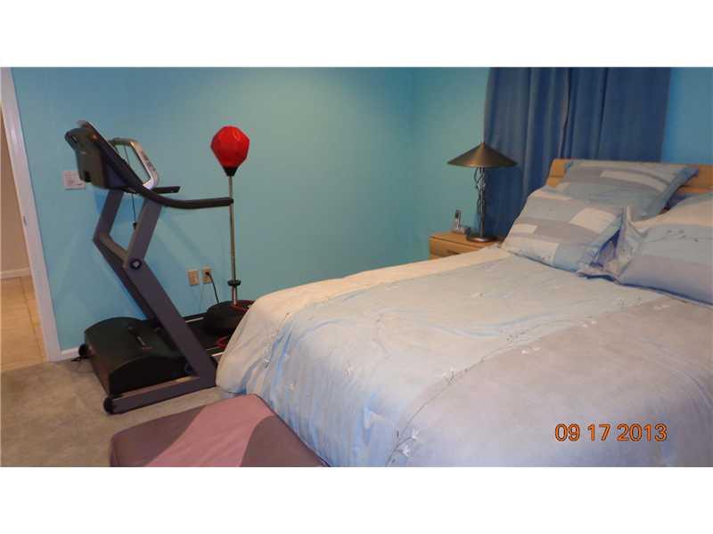 312 Schenley Road Pittsburgh, PA 15217 - Photo 22 of 25 Den/Family/Great Room.