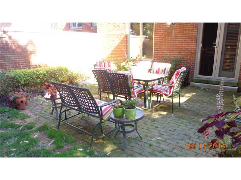 312 Schenley Road Pittsburgh, PA 15217 - Photo 23 of 25 Patio/Deck. BEAUTIFUL SPACE