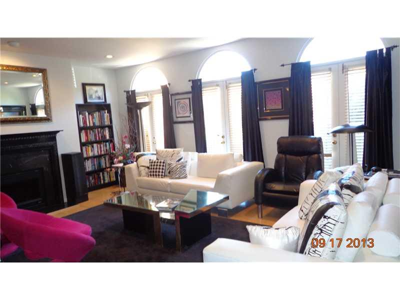312 Schenley Road Pittsburgh, PA 15217 - Photo 6 of 25 Living Room. WALL OF WINDOWS