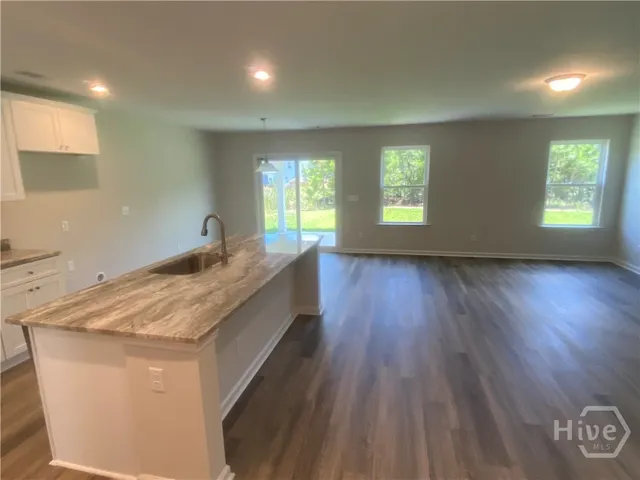 $3,000 | 224 Cromer Street, Savannah, GA 31407