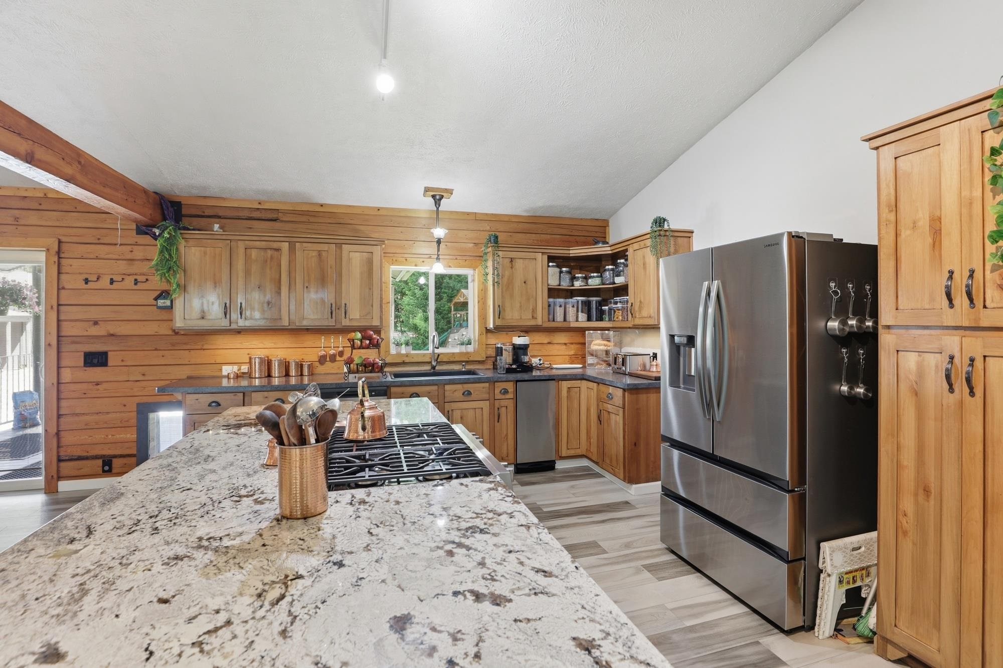 5426 West Crosscut Road Deer Park, WA 99006 - Photo 9 of 48