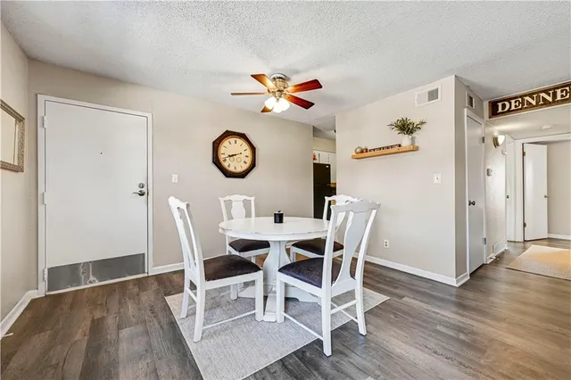 $168,500 | 6228 Robinson Street, Unit 4, Overland Park, KS 66202