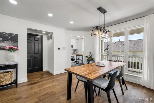 $229,900 | 1407 Whispering Creek Drive, Ballwin, MO 63021