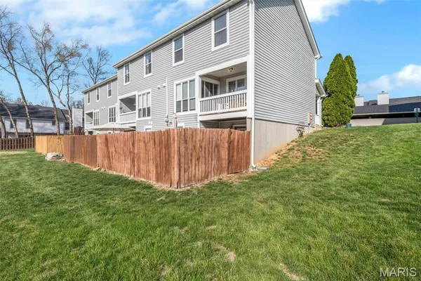 $229,900 | 1407 Whispering Creek Drive, Ballwin, MO 63021