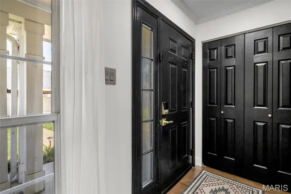 $229,900 | 1407 Whispering Creek Drive, Ballwin, MO 63021