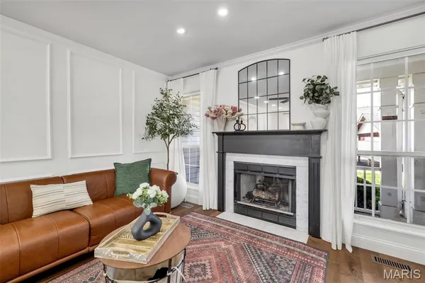 $229,900 | 1407 Whispering Creek Drive, Ballwin, MO 63021