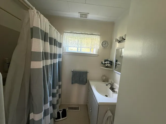 $105,900 | 121 Foxcroft Road, Houlton, ME 04730