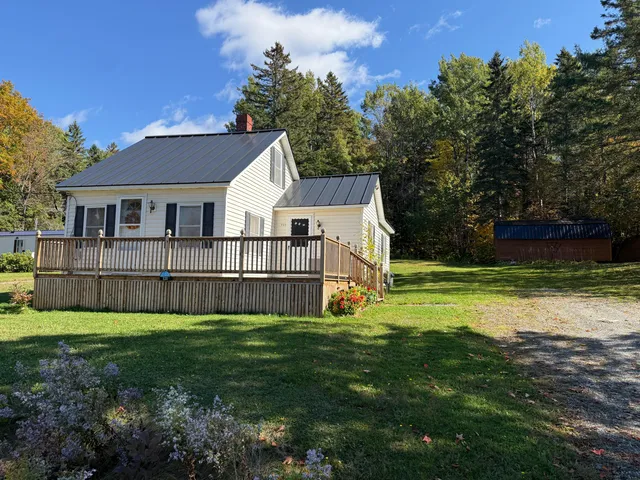 $105,900 | 121 Foxcroft Road, Houlton, ME 04730