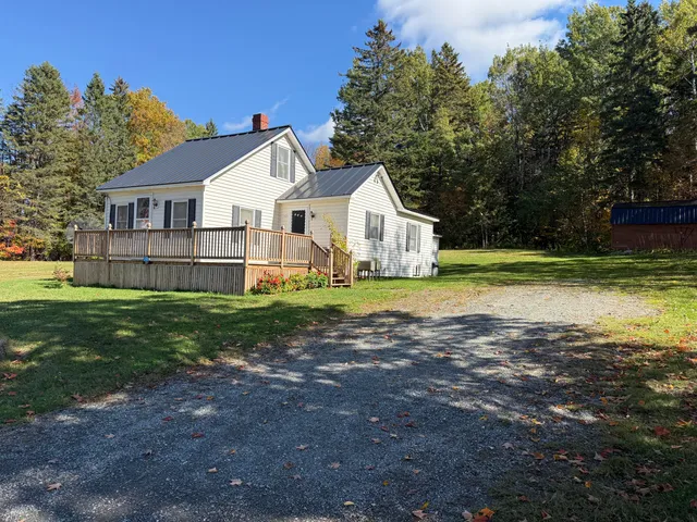 $105,900 | 121 Foxcroft Road, Houlton, ME 04730