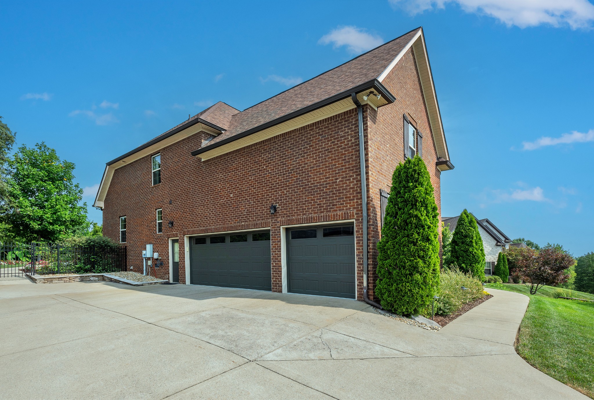 209 Ridgeview Preserve Drive Mount Juliet, TN 37122 - Photo 35 of 46 a front view of a house with a yard and garage