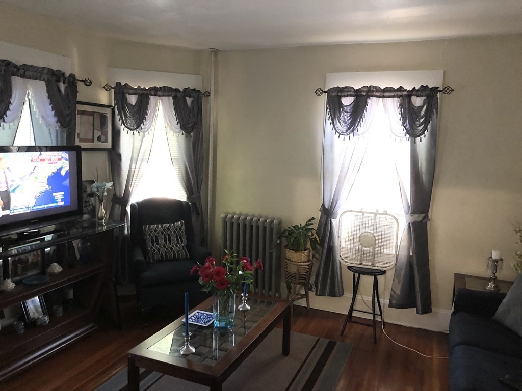 19 Warner Street Springfield, MA 01108 - Photo 8 of 11