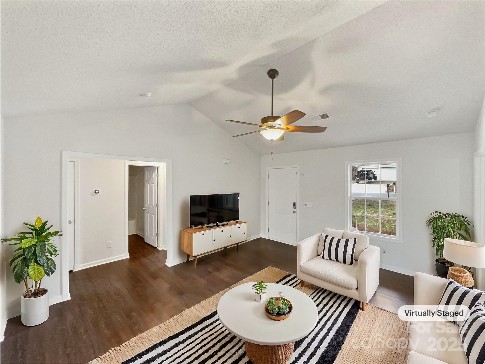 313 Pelling Drive York, SC 29745 - Photo 2 of 20