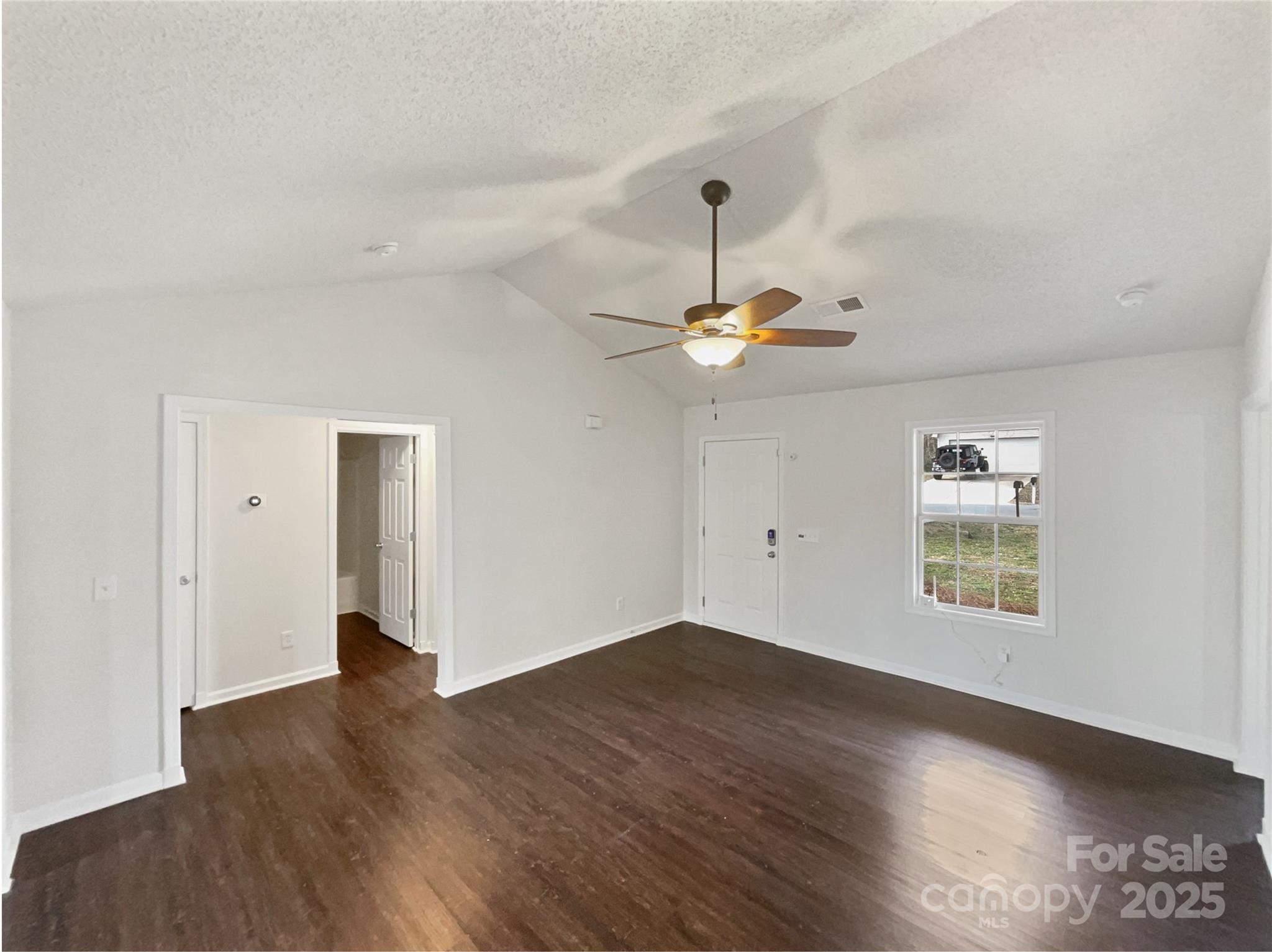 313 Pelling Drive York, SC 29745 - Photo 3 of 20