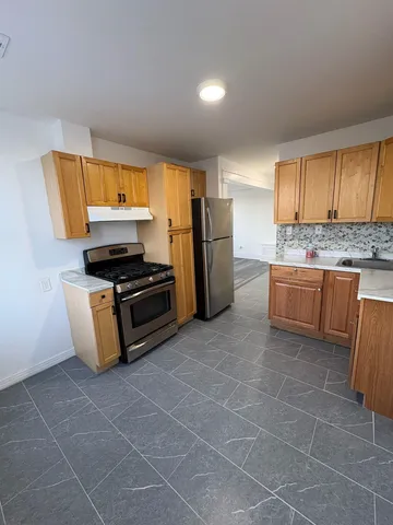 $2,650 | 114 Overlook Avenue, Unit 2, Belleville, NJ 07109