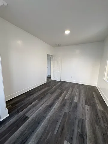 $2,650 | 114 Overlook Avenue, Unit 2, Belleville, NJ 07109