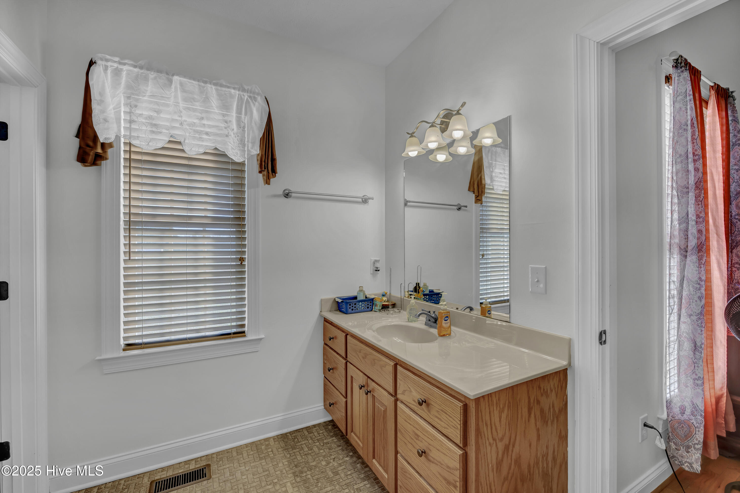 701 Best Road Whiteville, NC 28472 - Photo 20 of 31 IMG_4734