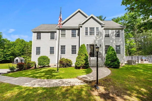 $919,000 | 24 Fireside Drive, Epping, NH 03042