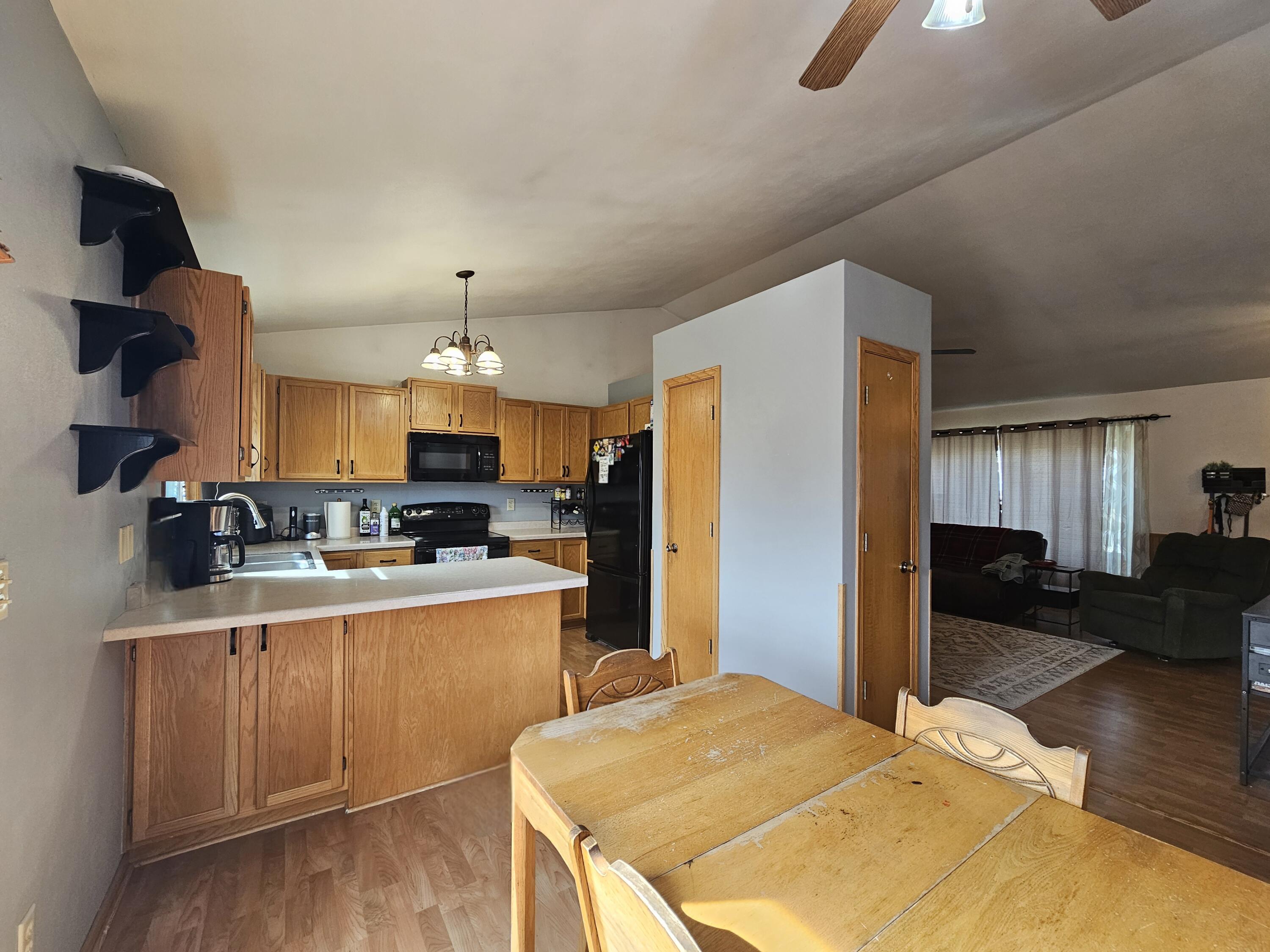 1016 Springs Road Fond du Lac, WI 54935 - Photo 13 of 17 Dinnette to Kitchen