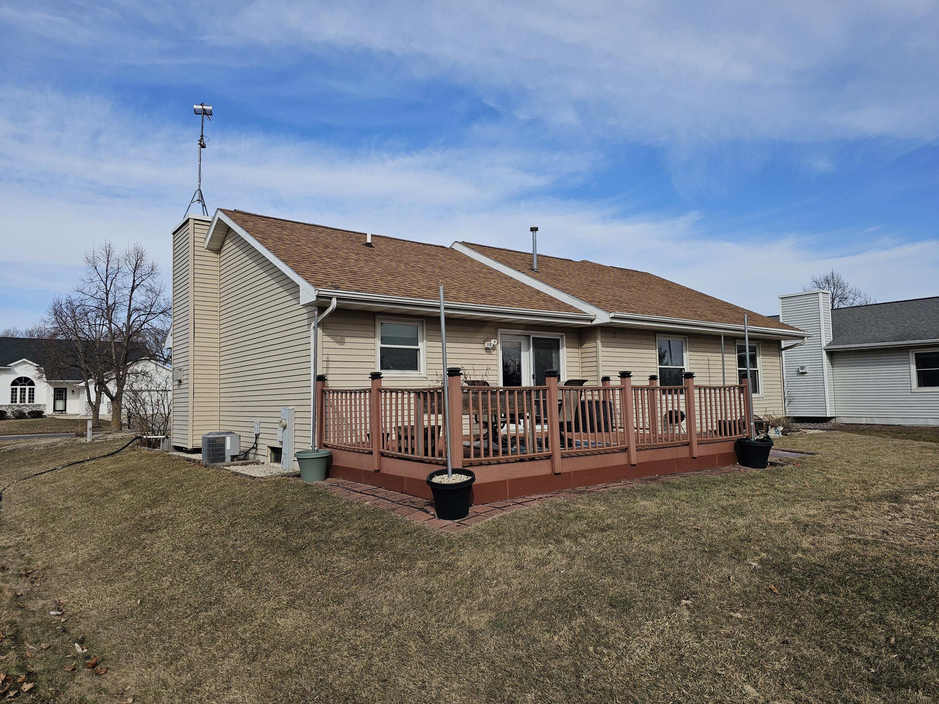 1016 Springs Road Fond du Lac, WI 54935 - Photo 16 of 17 Back of House