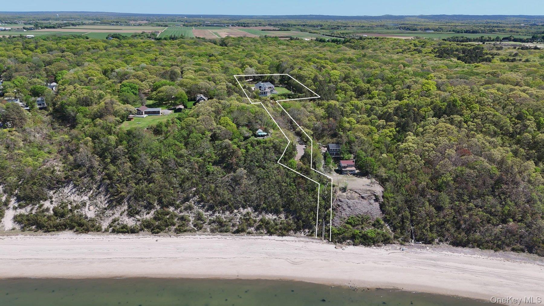 3172 Sound Avenue Baiting Hollow, NY 11901 - Photo 7 of 50