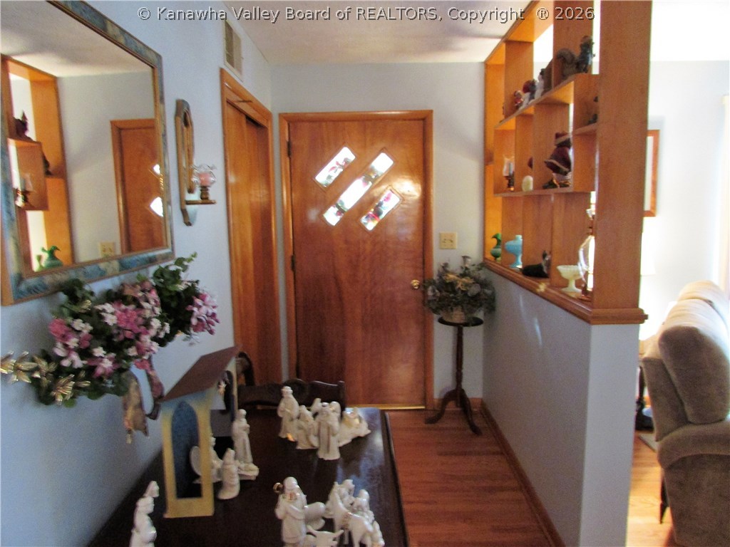 986 Old Point Road St. Albans, WV 25177 - Photo 18 of 25 Gallery Image 18