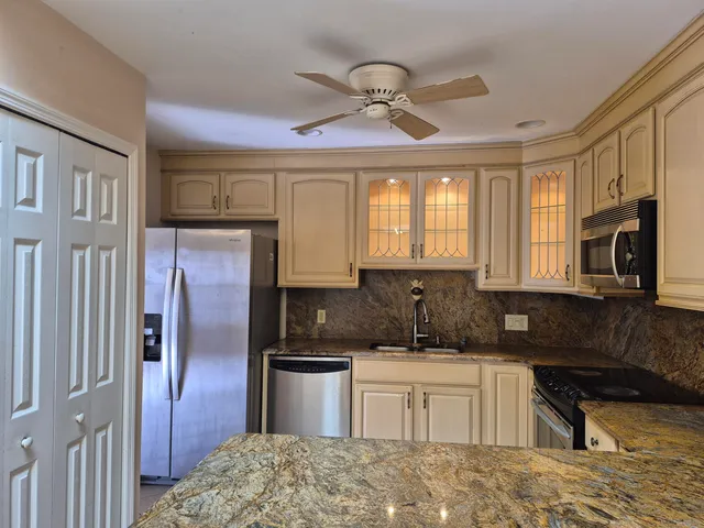 $2,000 | 1459 Captains Walk, Unit 31A, Fort Pierce, FL 34950