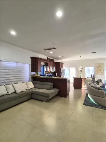 $4,300 | 8122 Northwest 187th Terrace, Hialeah, FL 33015